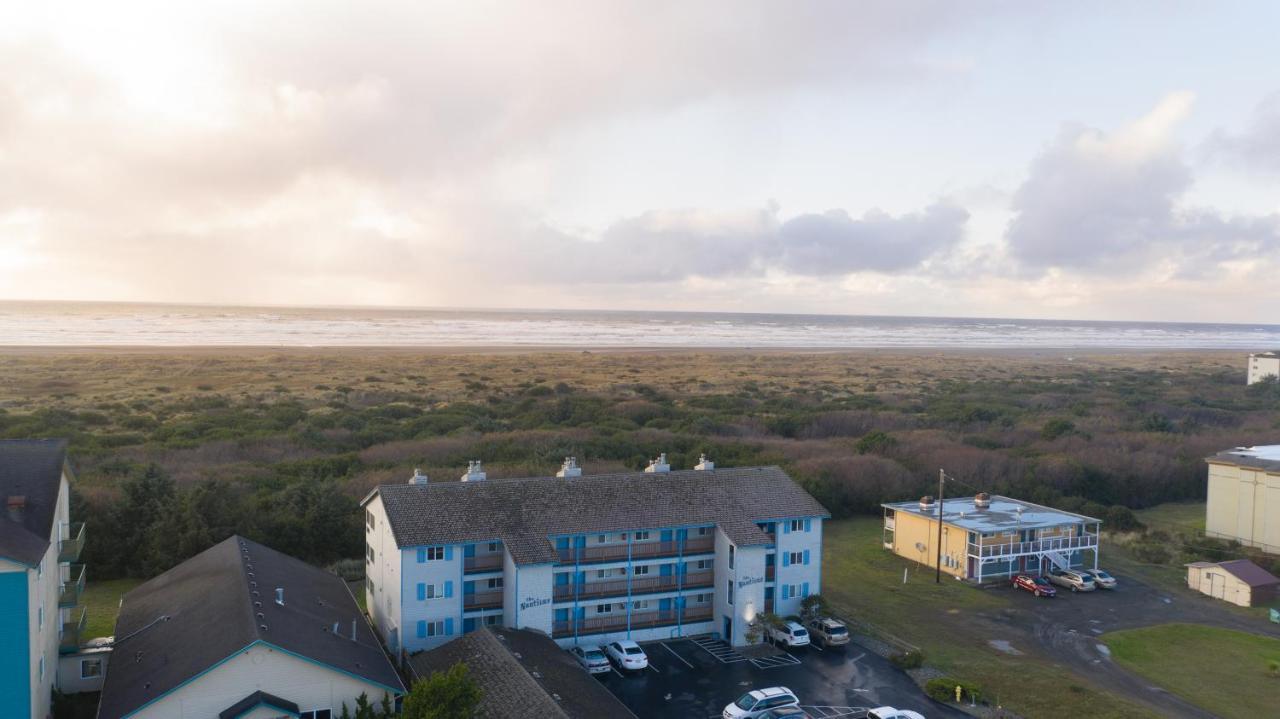 Aurora At Nautilus - Pet Friendly Oceanfront Apartment Ocean Shores
