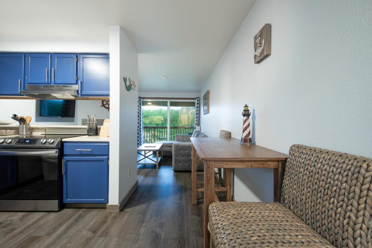 Aurora At Nautilus - Pet Friendly Oceanfront Apartment *